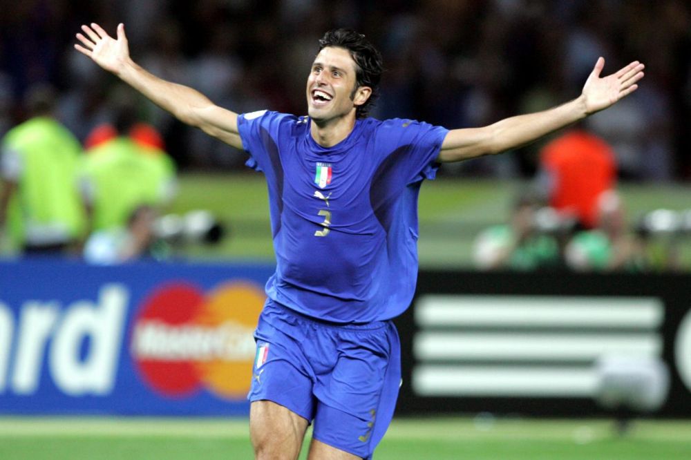 举手致意 举手致意