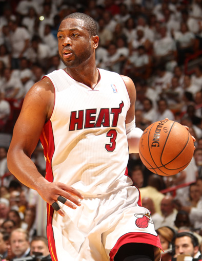 成都1-2河南赛中，阿奇姆彭遭看台球迷竖中指+骂黑鬼